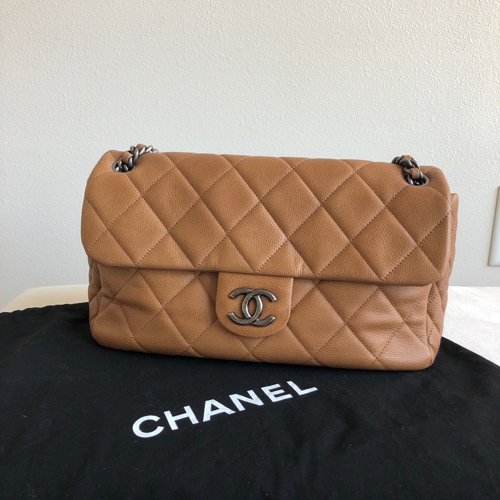 Chanel brown caviar flap - Picture 15 of 16